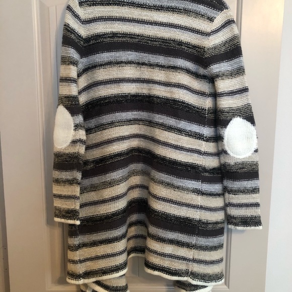 Cozy wool Kensie striped sweater in size XS/S - Picture 4 of 4